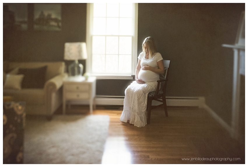 Lifestyle Maternity Photography | Jen Bilodeau Photography 